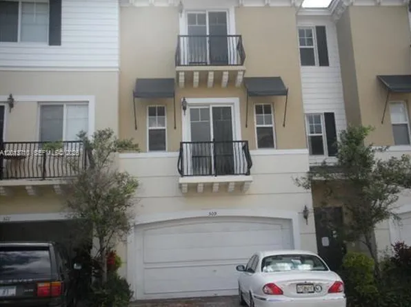509 NW 39th Cir, Boca Raton, FL 33431