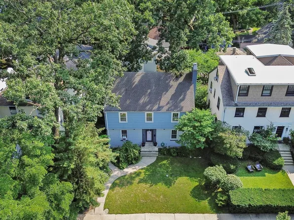 2108 Harrison St #Rear, Evanston, IL 60201