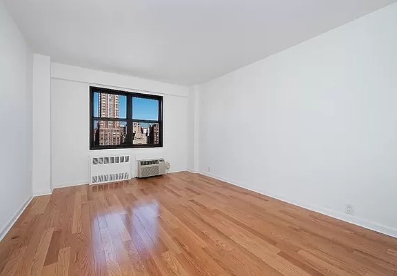 4th image of 240 E 76th St APT 15S