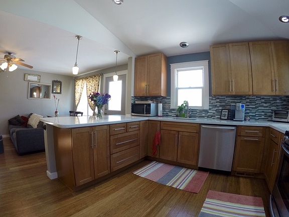 2nd image of 592 W River St