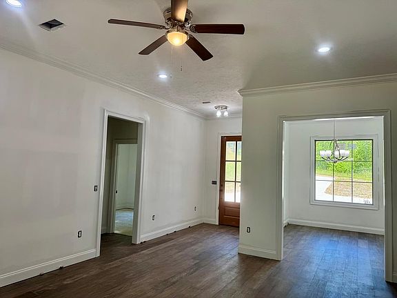 2nd image of 202 Falcon Ridge Rd