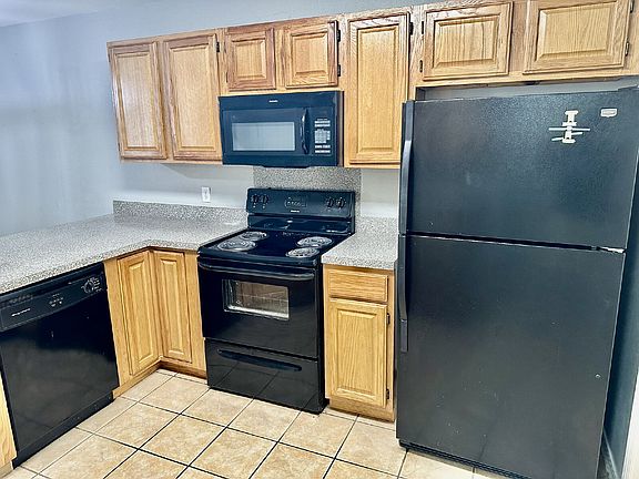 5th image of 1460 W Junction St APT 2