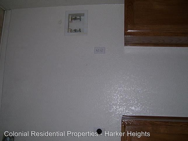 2nd image of 5103 Leaning Oak Dr