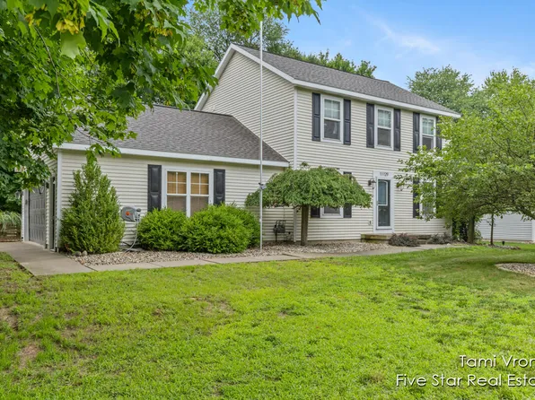 11129 Creekside Dr, Allendale, MI 49401