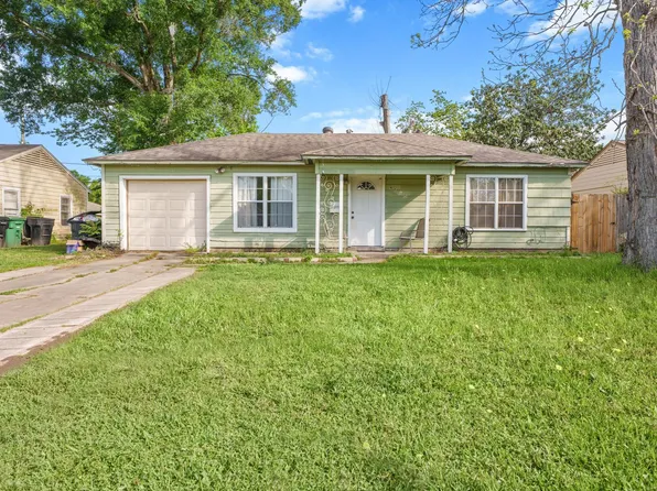 6515 Flamingo Dr, Houston, TX 77087