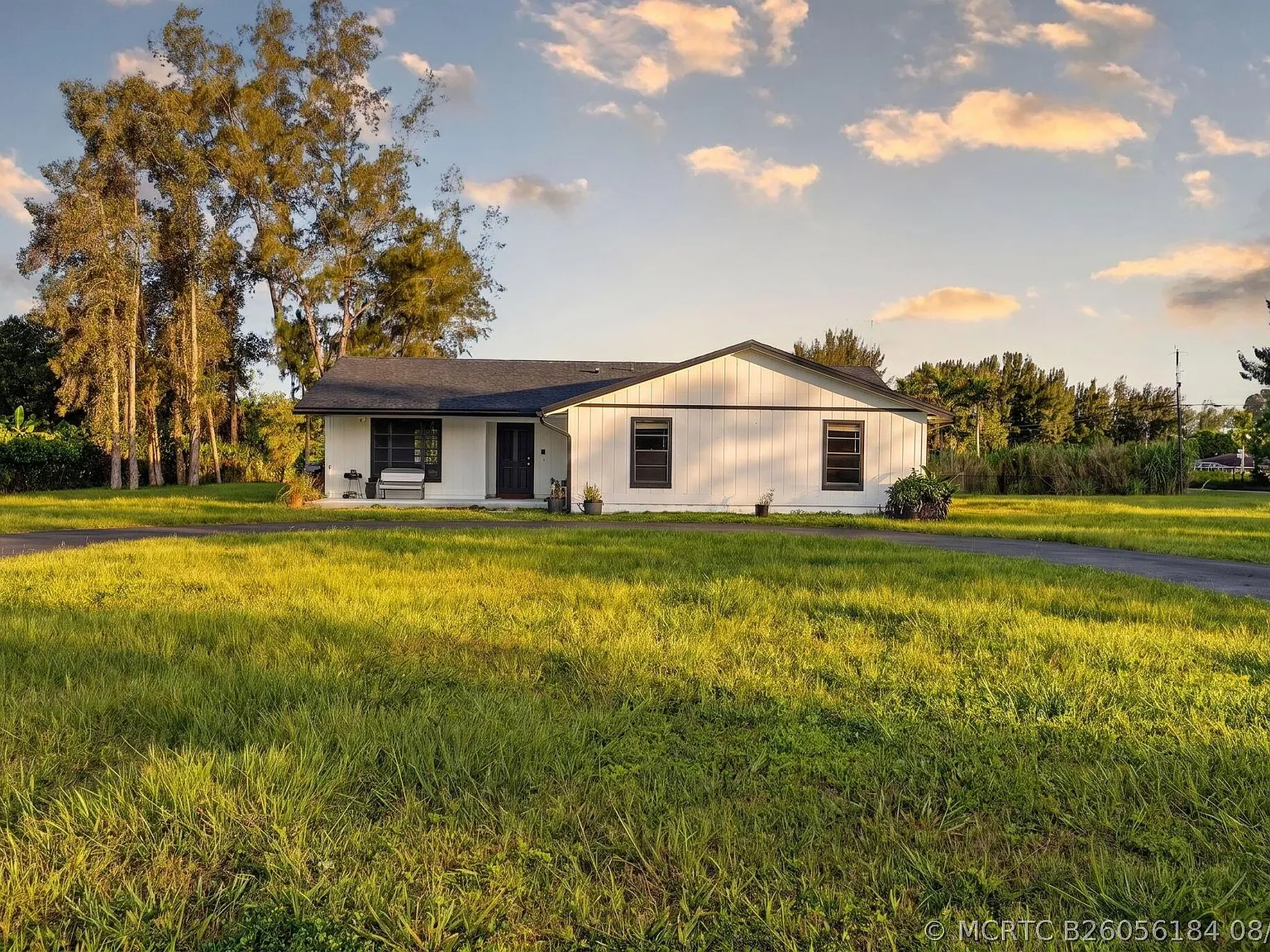 3 bed, 2.0 bath, 1770 sqft, $3,750 — Photo 1