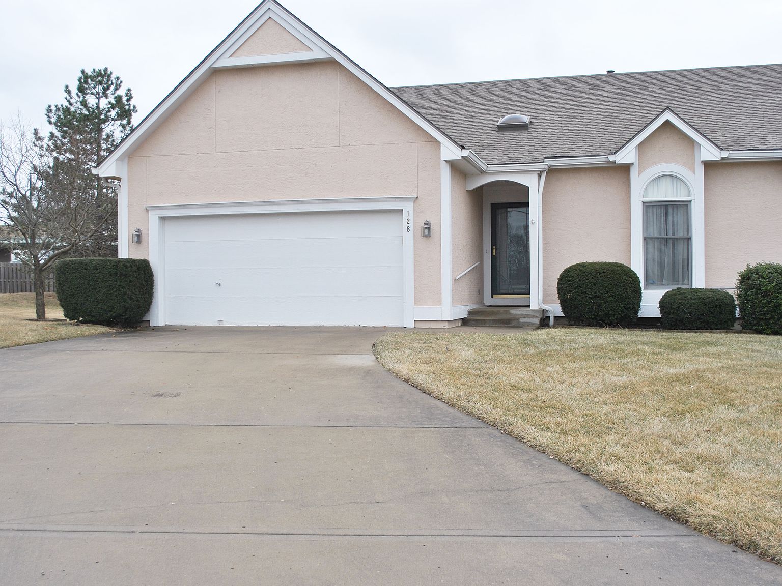 128 SE Ridgeview Ct, Lees Summit, MO 64063 Zillow
