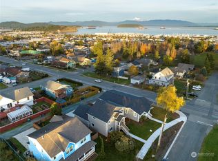 1306 31st St, Anacortes, WA