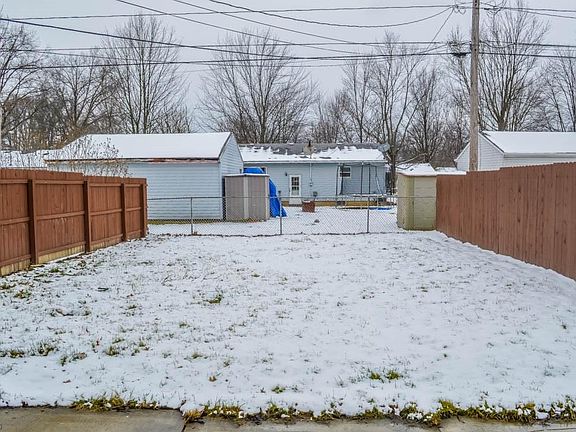 3rd image of 726 Purdue Ave