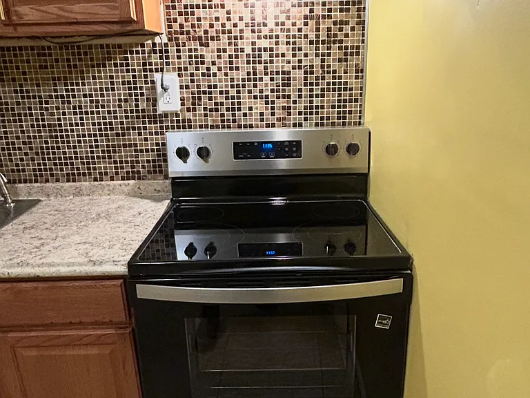 2509 W Oakdale St #1 — Photo 9