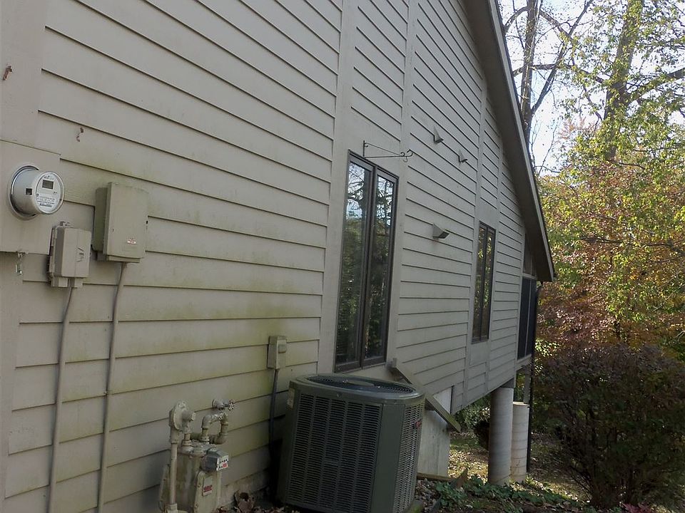 2nd image of 271 N McClellan St APT 117
