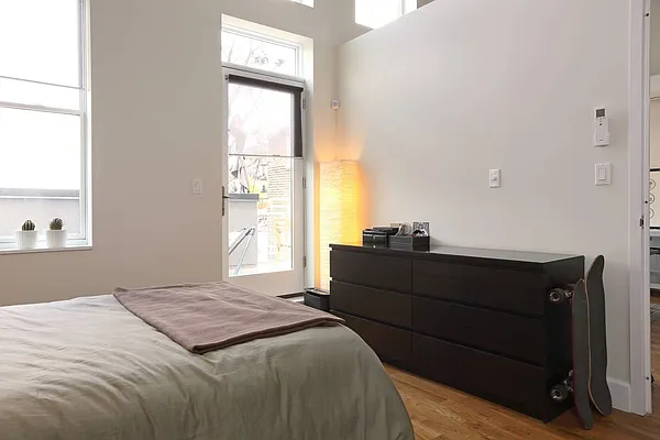 Rented by Compass | media 17