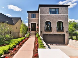 8044 Lafon Pl, Saint Louis, MO 63130