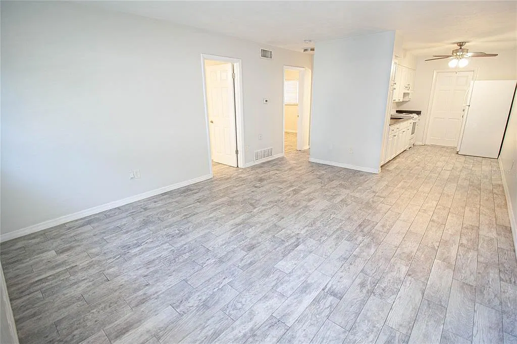 2 bed, 1.0 bath, 744 sqft, $1,450 — Photo 2