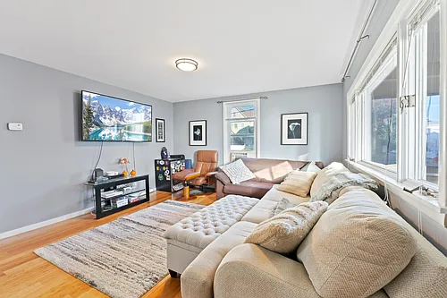 45 Wellington Ave #1 Photo 1