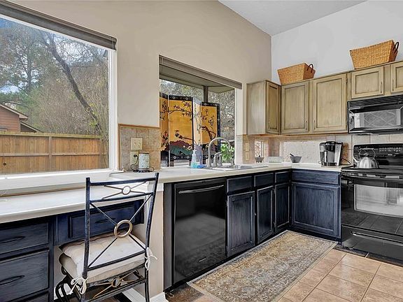 2nd image of 4114 Meadowgold Ln