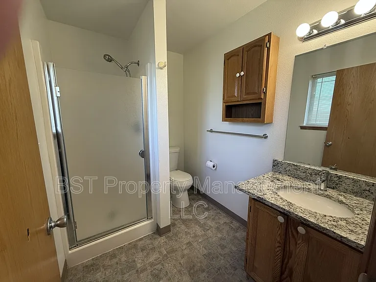 991 Mill St — Photo 8