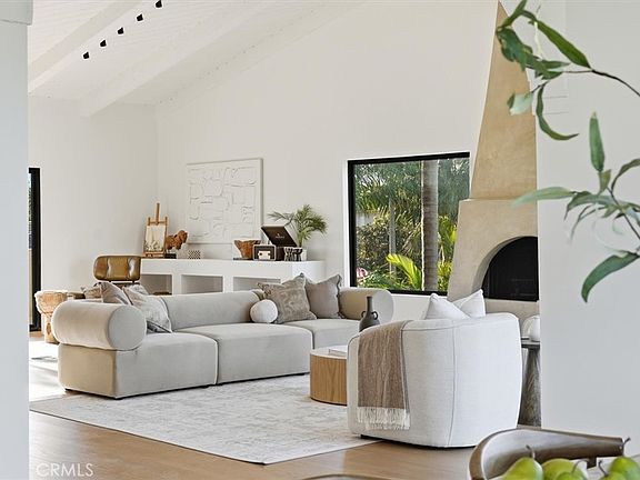 4th image of 8140 Calabar Ave