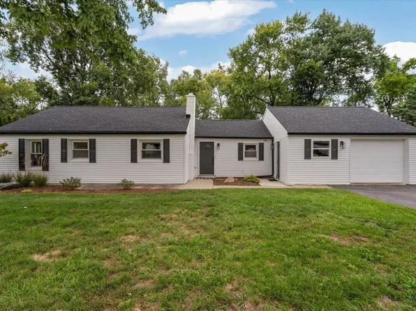 1429 Cadmus Dr, Troy, MI 48085