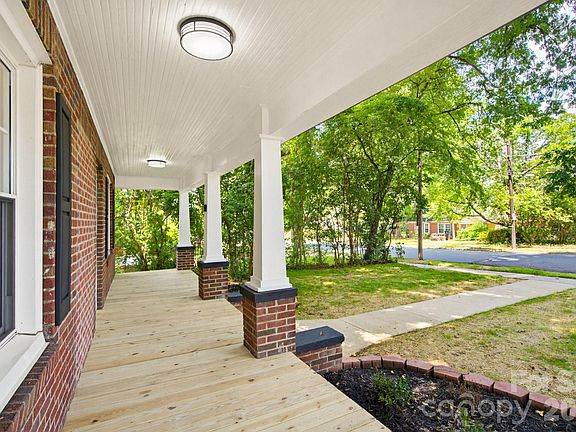 5th image of 2232 Wilmore Dr