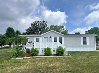 5 Cottonwood Ave NE, Cedar Springs, MI 49319