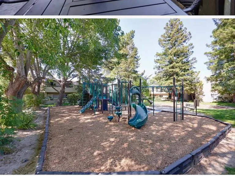 283 Tradewinds Dr #11 — Photo 11