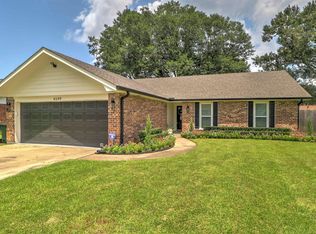 4549 Highland Dr, Lake Charles, LA 70605