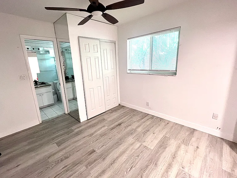 5701 NE 22nd Way — Photo 13