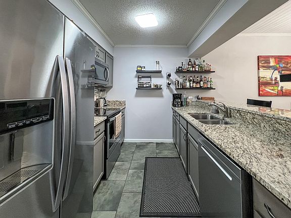 5th image of 200 Sandestin Ln APT 905