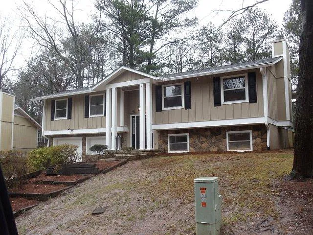 2597 Northbrook Rd photo 1