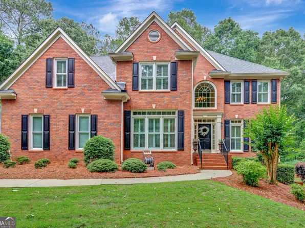 240 Stonehaven Dr, Fayetteville, GA 30215