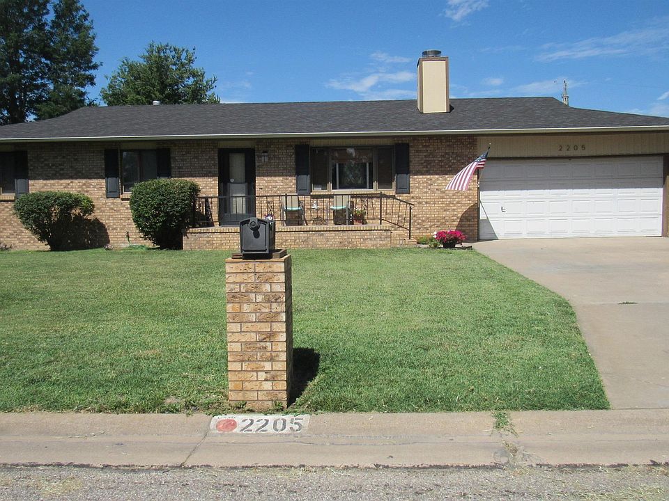 1st image of 2205 McCoy Ave