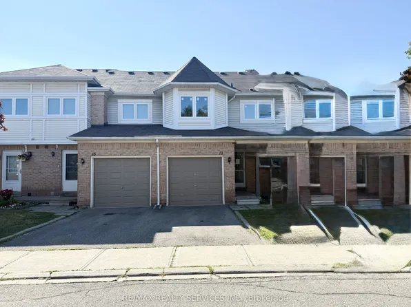 13 Wickstead Ct, Brampton, ON L6R 1N8