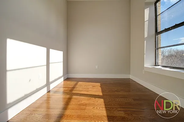 Rented by Next Door Realty NYC | media 18