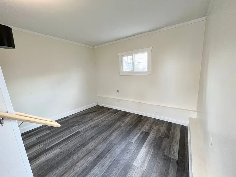 7531 N Inkster Rd — Photo 8