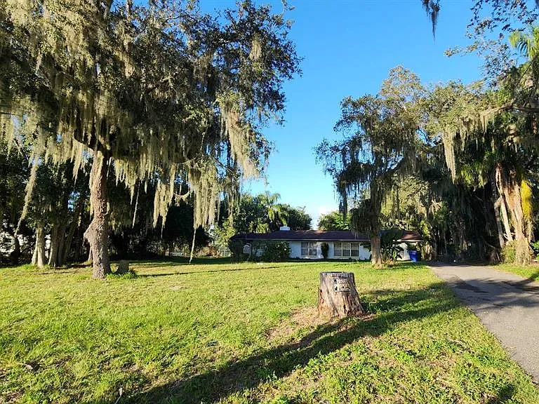 2405 Neptune Rd — Photo 3