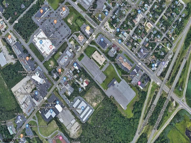 2nd image of 35 Shore Rd