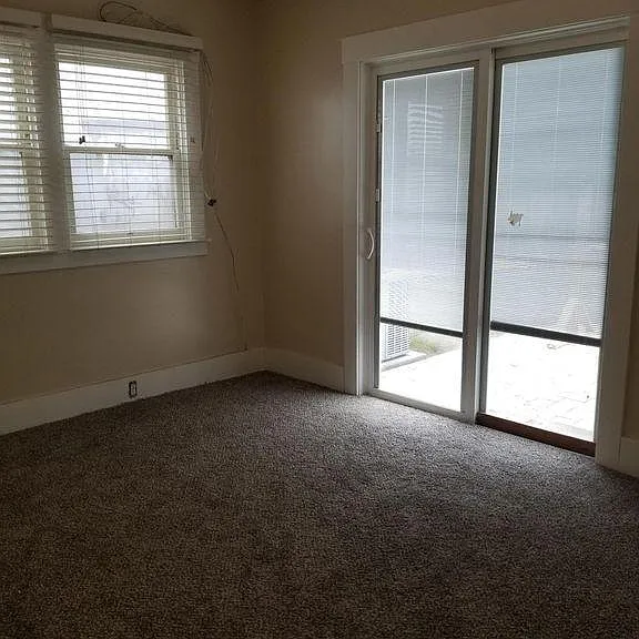 528 N Encina St — Photo 7