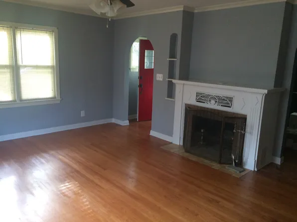 807 N 4th St, Ponca City, OK 74601