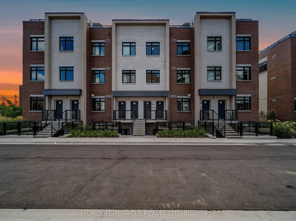 1062 Douglas McCurdy Cmn N #230, Mississauga, ON L5G 0C6
