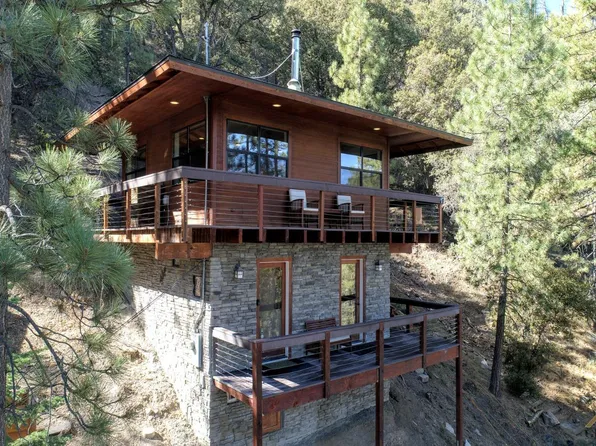 1317 Zermatt Ct, Pine Mountain Club, CA 93222