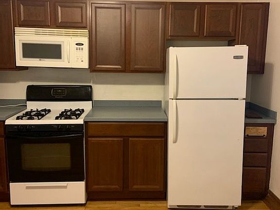 3rd image of 4028 N Troy St Unit 2