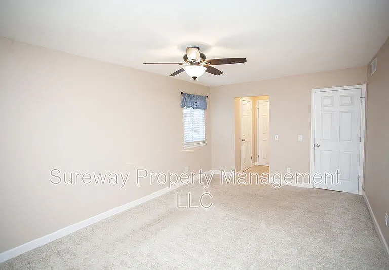 7 Curry Ct — Photo 35