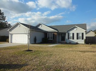 413 Spring Dr, Jacksonville, NC 28540