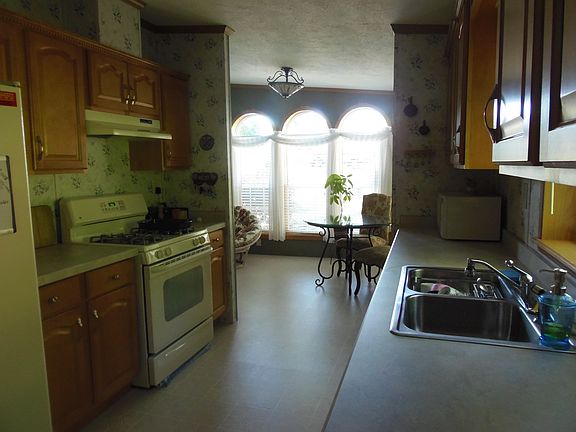 Kitchen/ Morning room