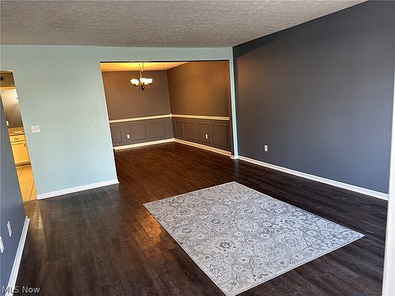 4th image of 5444 Som Center Rd