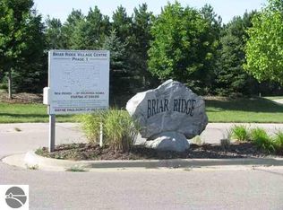 4424 Edgefield Ct #37, Traverse City, MI 49684