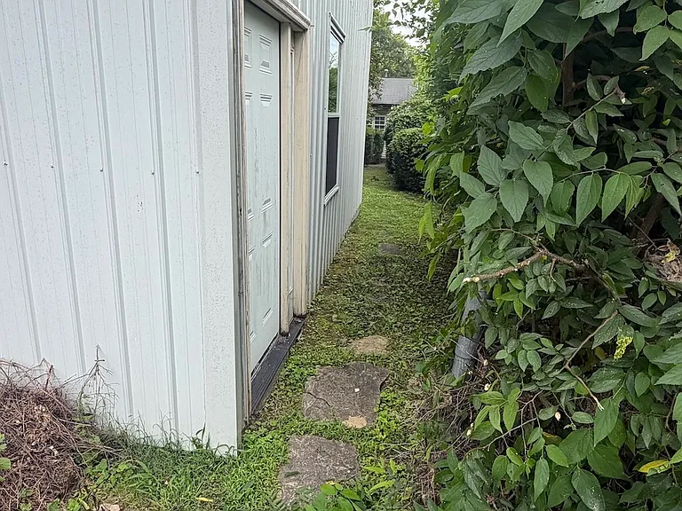 629 Neill Ave #B — Photo 11