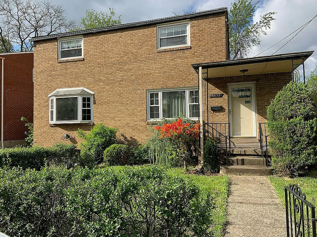 6633 Rosemoor St photo 1