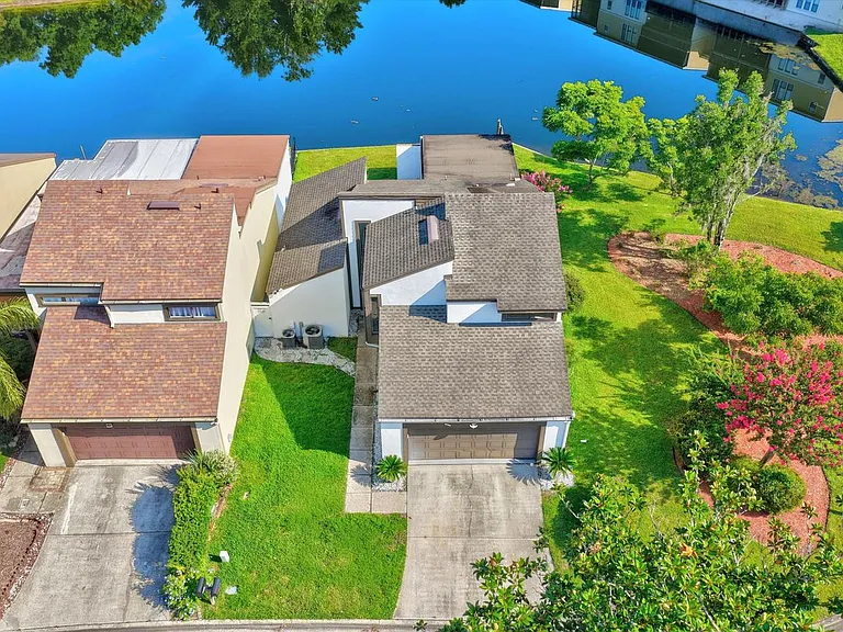 7812 Linkside Dr — Photo 35